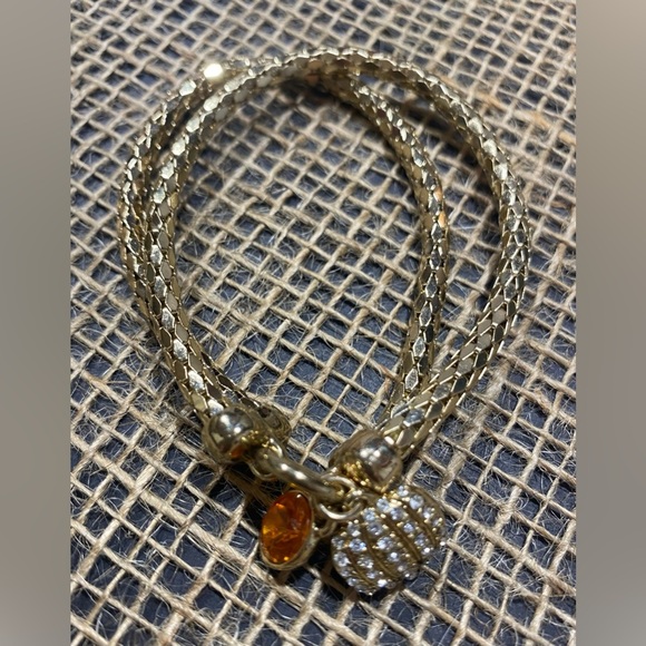 Bracelet Nine West Gold Tone Finish W/Amber & Pumpkin Charms Stretch - Picture 2 of 5